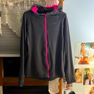 UConn Huskies women’s fitted athletic hoodie Jacket